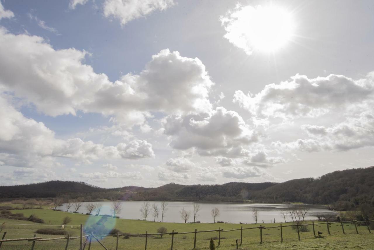 Agriturismo Lago Di Mezzano Valentano ภายนอก รูปภาพ